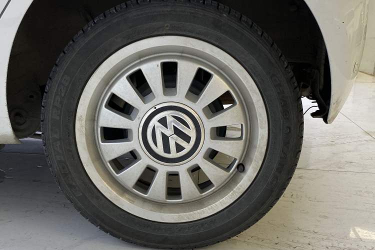 Used Volkswagen up! 2015 1.0L move up!
