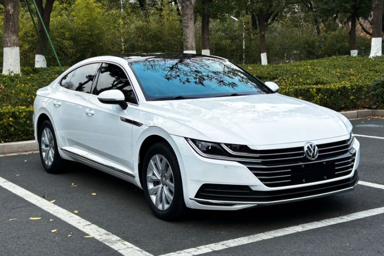 Used Volkswagen FAW-Volkswagen CC 2019 330TSI Huayan Edition China VI
