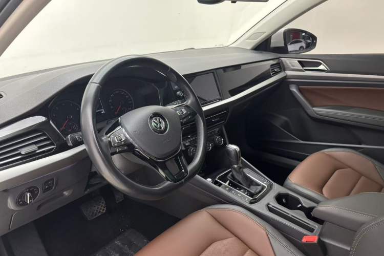 Used Volkswagen Lavida 2019 Hatchback 280TSI DSG Luxury Edition China VI