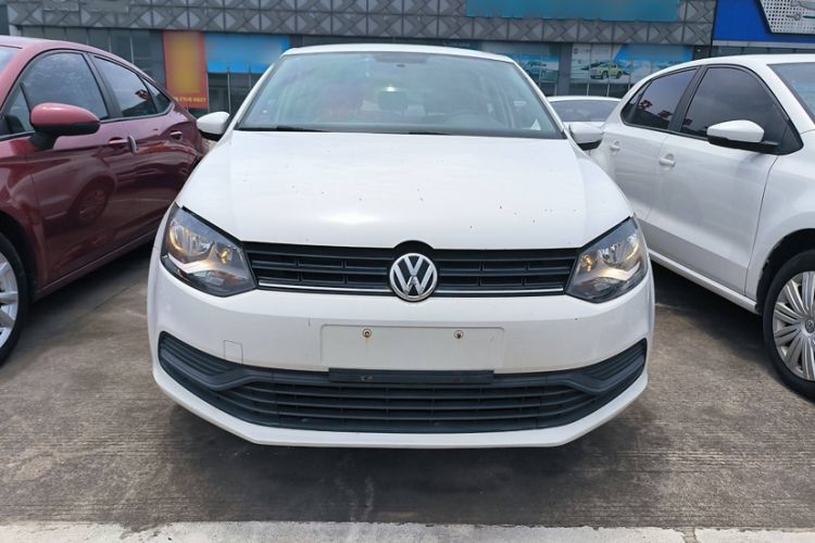 Used Volkswagen Polo 2016 1.4L Manual Fashion Model
