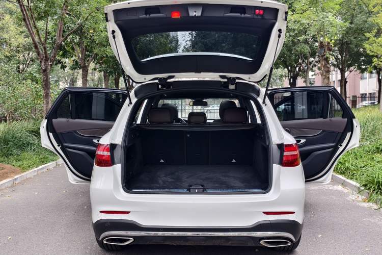 Used Mercedes-Benz GLC 2019 GLC 260 L 4MATIC Dynamic Model