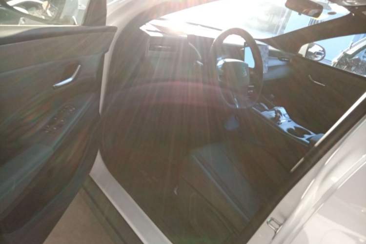 Used BYD Qin PLUS 2025 DM-i Smart Drive 55KM Leading Model