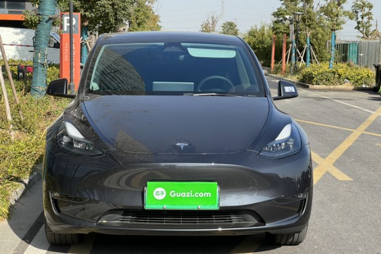 Used Tesla Model Y 2024 Long-Range All-Wheel-Drive Version