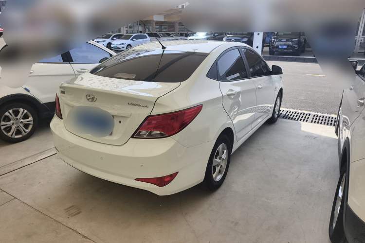 Used Hyundai Verna 2014 1.4L Manual Smart GLS Trim
