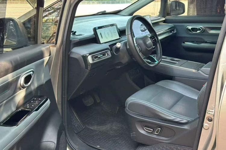 Used AION Y 2023 Plus 610 Smart Edition Ternary Lithium
