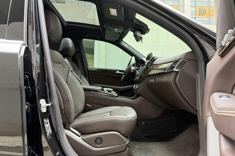 Used Mercedes-Benz GLS 2017 GLS 400 4MATIC Dynamic Model