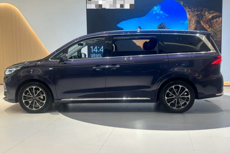 Used Roewe iMAX8 2022 400TGI Prestige Edition