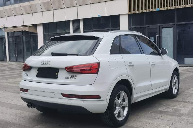 Used Audi Q3 2017 30 TFSI Fashion Model
