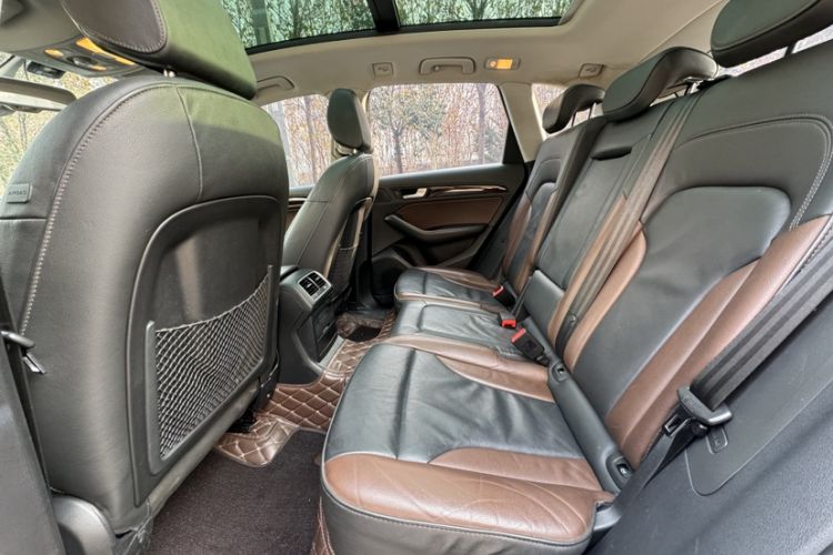 Used Audi Q5 2017 Plus 40 TFSI Technology Model
