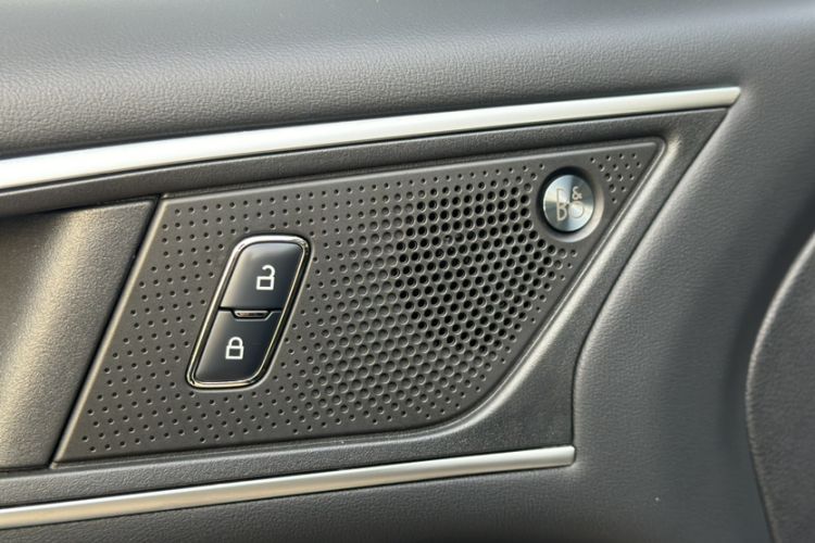 Used Ford Edge 2021 PLUS EcoBoost 245 Two-Wheel-Drive Titanium 7-Seater