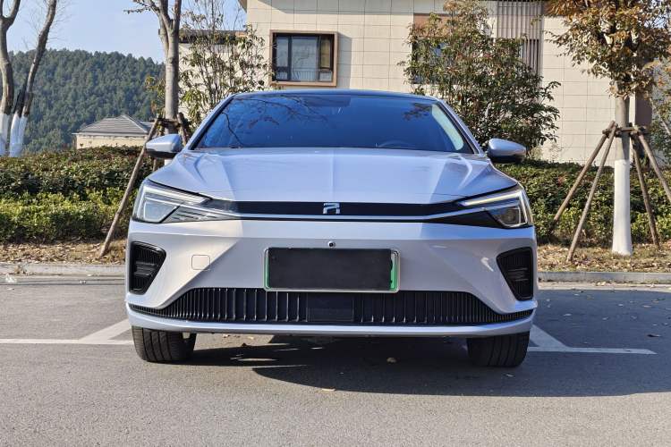 Used  ER6 2021 New Dynamic Edition 620km Smart Enjoyment Version
