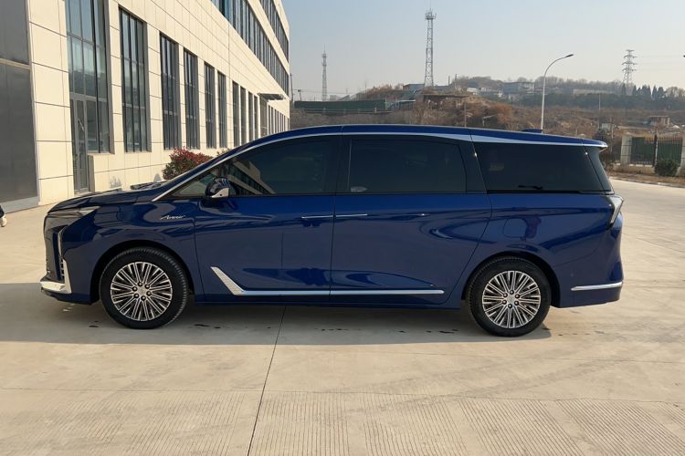 Used Buick GL8 New Energy 2024 Lu Zun Luxury Edition 7-Seater
