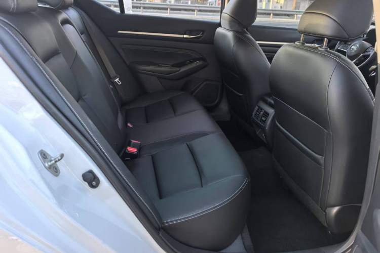 Used Nissan Teana 2021 2.0L XL Upper AD1 Smart Drive & Navigation Edition
