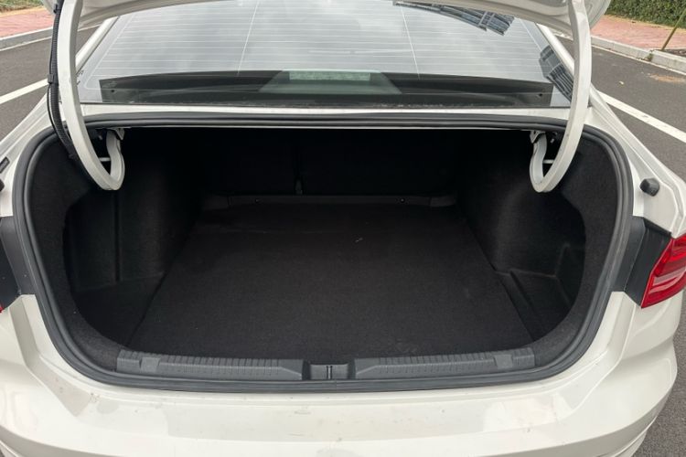 Used Volkswagen Lavida 2019 1.5L Automatic Comfort Edition China VI Standard
