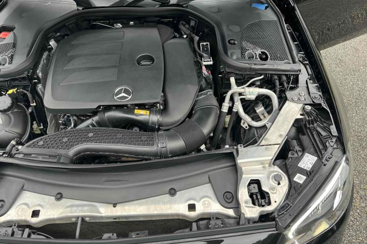 Used Mercedes-Benz E-Class 2022 E 300 L Sporty and Stylish Model
