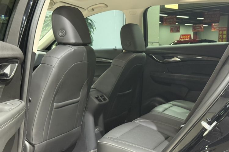 Used Buick Envision 2022 Encore Plus 552T Five-Seat Luxury Model
