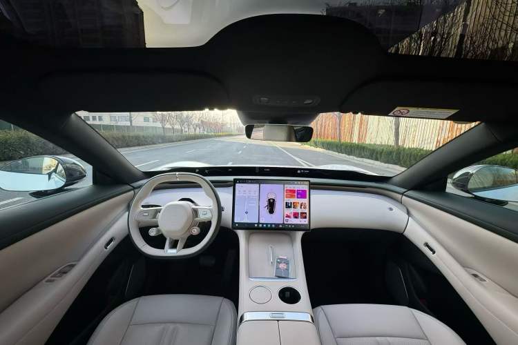 Used  YU7 2025 Ultra-Long Range Rear-Wheel Drive Version