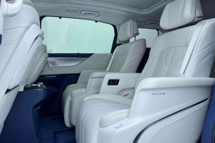 Used Buick GL8 New Energy 2024 Lu Zun Luxury Edition 7-Seater
