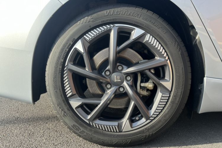 Used  GT 2023 560 Rear-Drive Seven-Wing Edition
