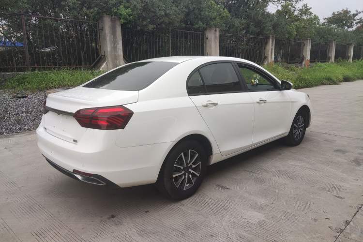 Used Geely Auto Emgrand 2019 Leading Edition 1.5L CVT Luxury Model China VI Standard
