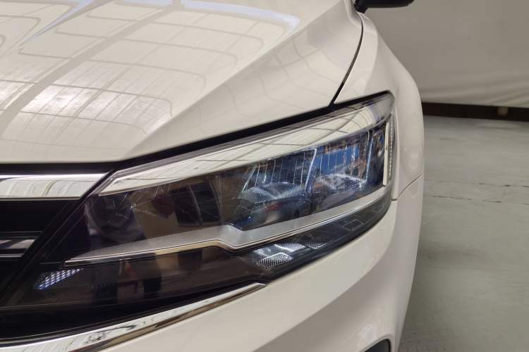 Used Volkswagen Lamando 2019 230TSI DSG Fashion Edition China VI
