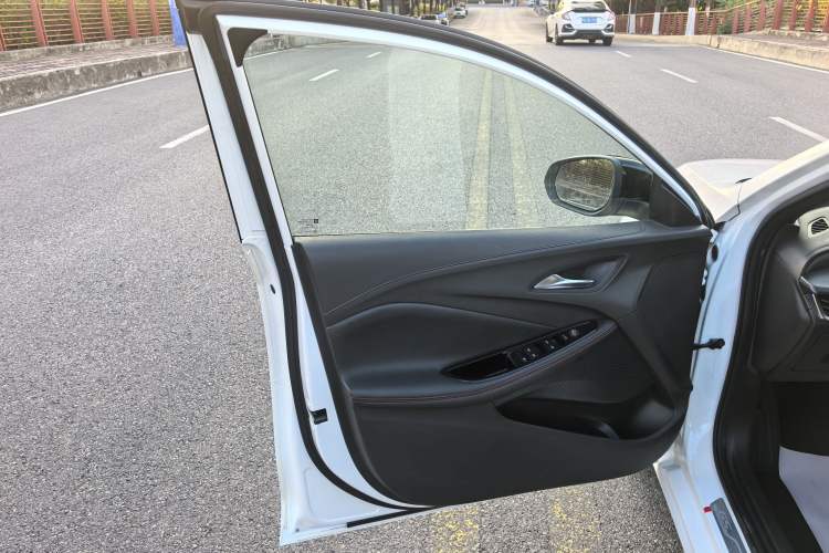 Used Buick Verano 2023 Pro GS Hunter Wind Edition
