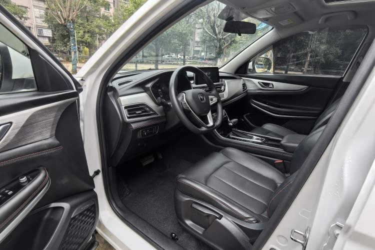 Used Changan CS75 2020 280T DCT Luxury Model China VI Standard
