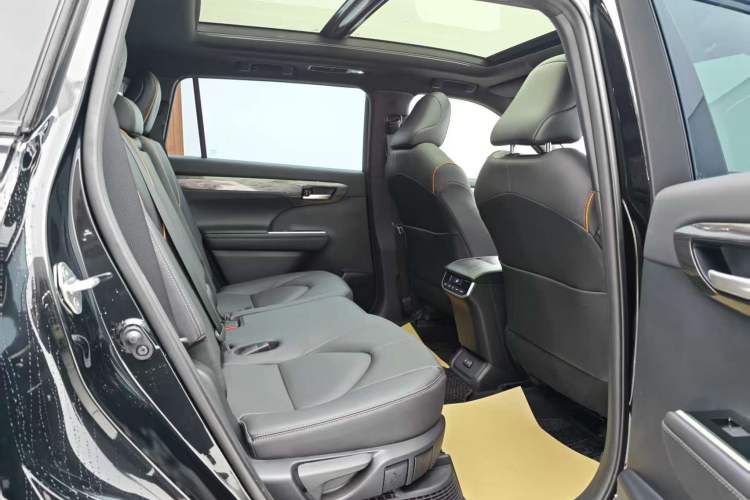 Used Toyota Crown Kluger 2024 2.5L HEV Four-Wheel Drive Luxury Edition
