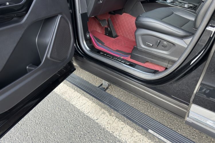 Used Ford Explorer 2020 EcoBoost 285 4x4 Titanium Edition 6 Seats
