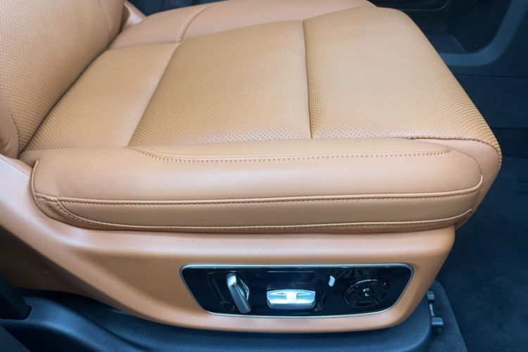 Used Li Auto L9 2022 Max model
