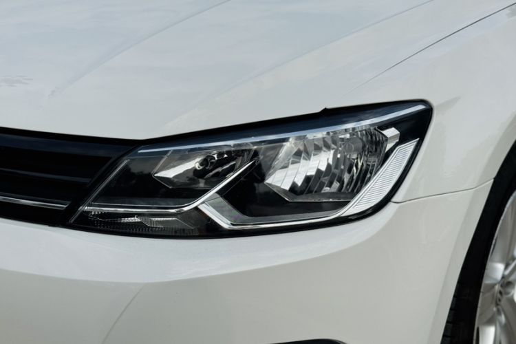 Used Volkswagen Lamando 2015 230TSI DSG Fashion Edition
