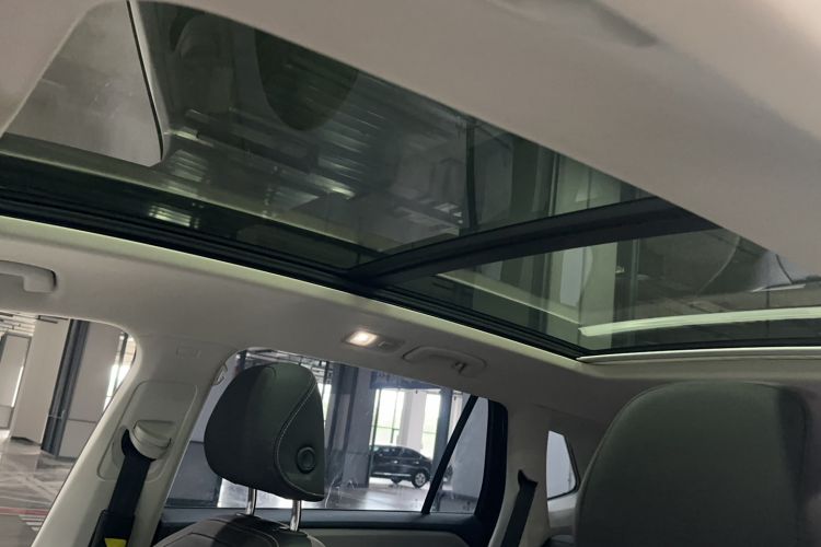 Used Volkswagen Tayron 2020 330TSI Two-Wheel Drive Luxury Smart Connectivity Version
