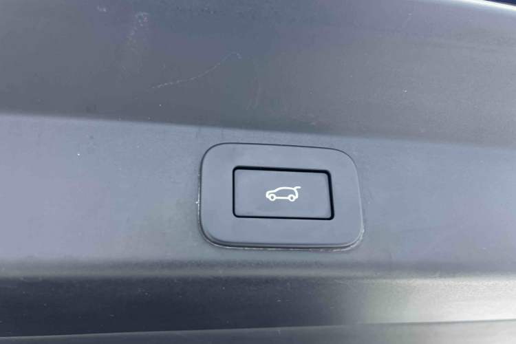 Used Land Rover Range Rover Sport 2023 400PS Dynamic SE
