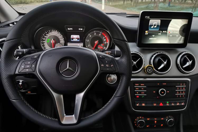 Used Mercedes-Benz GLA 2016 GLA 220 4MATIC Fashion Edition