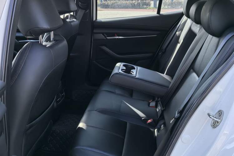 Used Mazda Mazda 3 Axela 2023 2.0L Automatic Zhiqing Edition