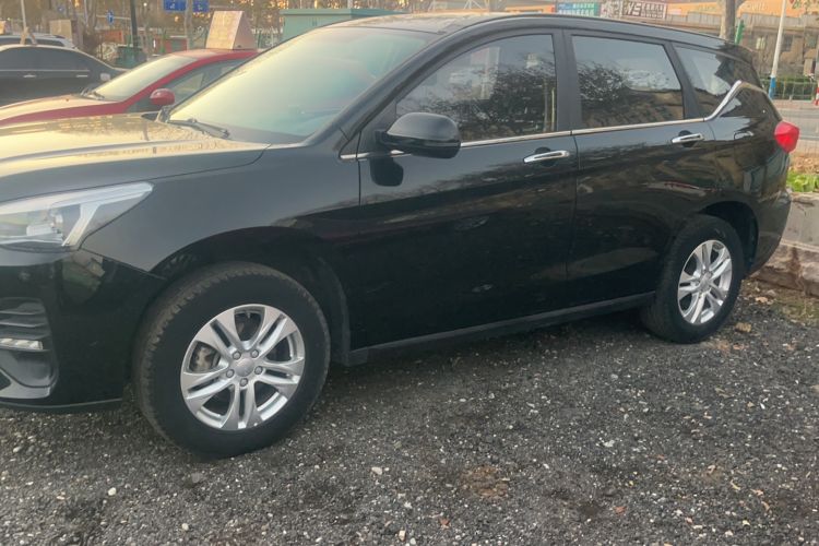 Used Haval M6 2019 1.5T DCT Two-Wheel Drive Urban Version China VI Standard
