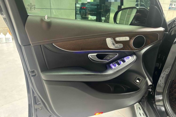 Used Mercedes-Benz GLC 2020 GLC 300 L 4MATIC Dynamic Edition
