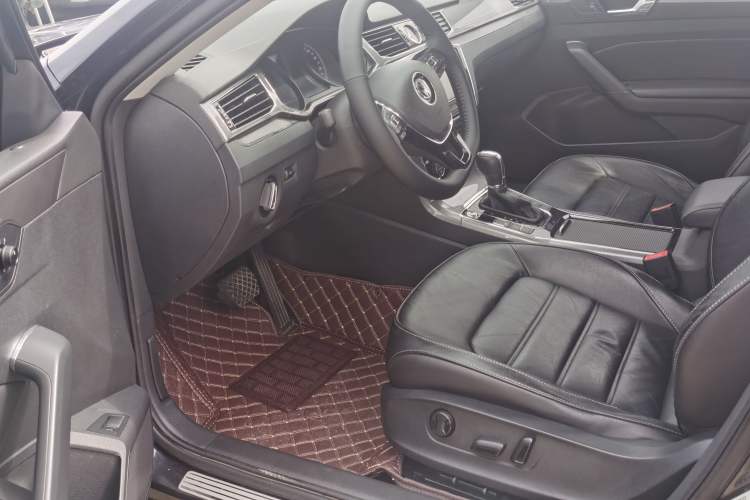 Used Volkswagen Passat 2017 330TSI DSG Luxury Edition
