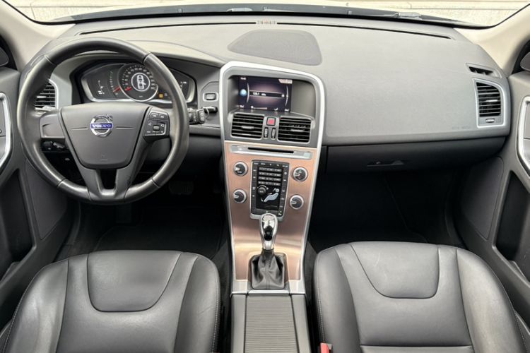 Used Volvo XC60 2017 T5 Smart Upgrade Edition
