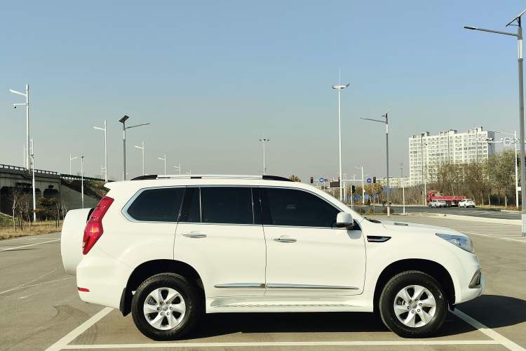 Used Haval H9 2016 2.0T Four-Wheel Drive Elite Version 5 Seats
