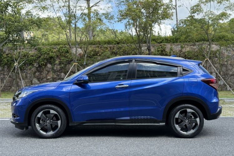 Used Honda Vezel 2015 1.8L CVT 2WD Luxury Model
