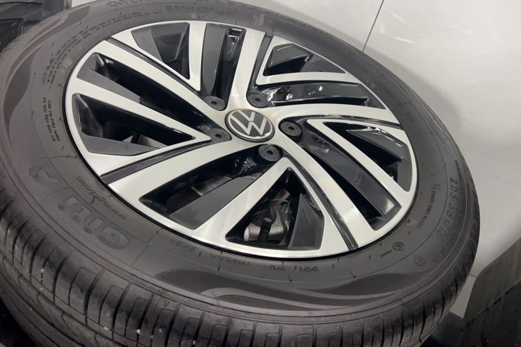 Used Volkswagen Lavida 2024 1.5L Automatic 5 Million Edition
