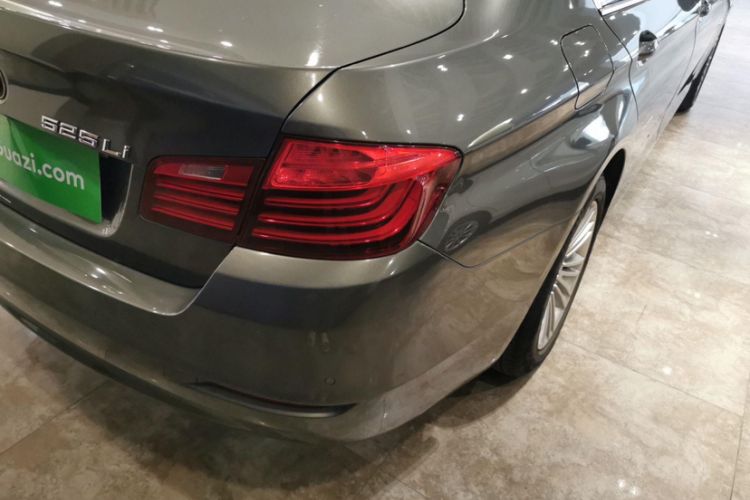 Used BMW 5 Series 2014 525Li Leading Model
