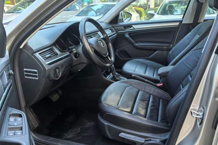 Used Volkswagen Bora 2016 1.6L Automatic Comfort Model
