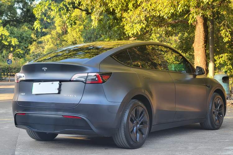 Used Tesla Model Y 2024 Rear-Wheel-Drive Version
