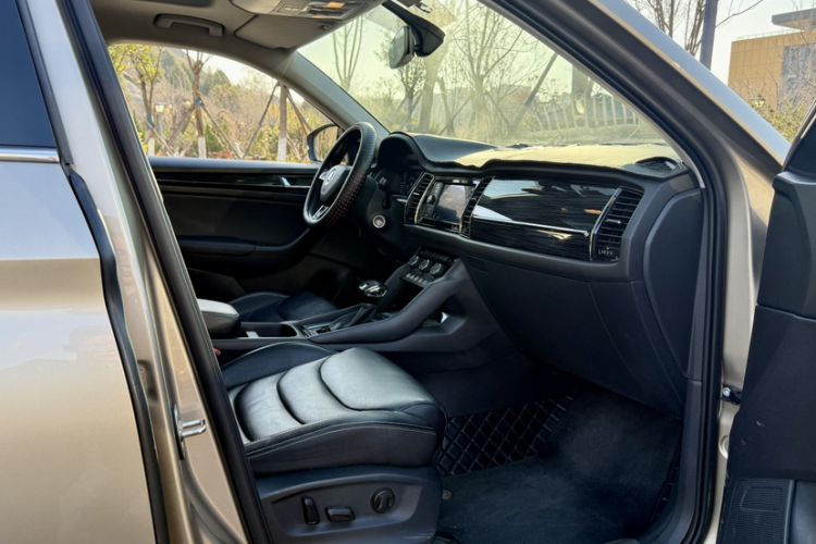 Used Skoda Kodiaq 2020 TSI330 7-Seater Two-Wheel-Drive Luxury Enjoyment Edition
