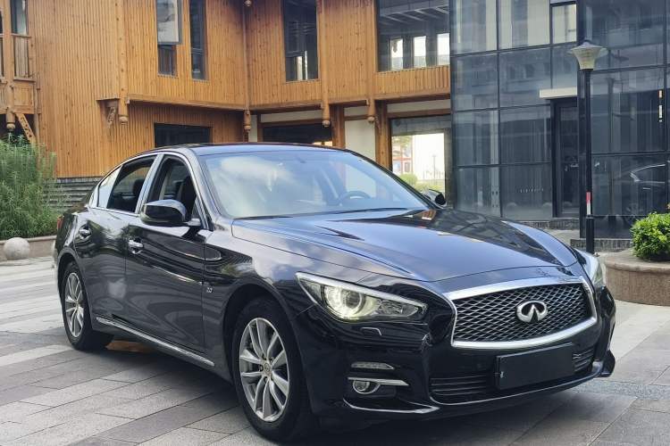 Used Infiniti Q50L 2015 2.0T Comfort Edition
