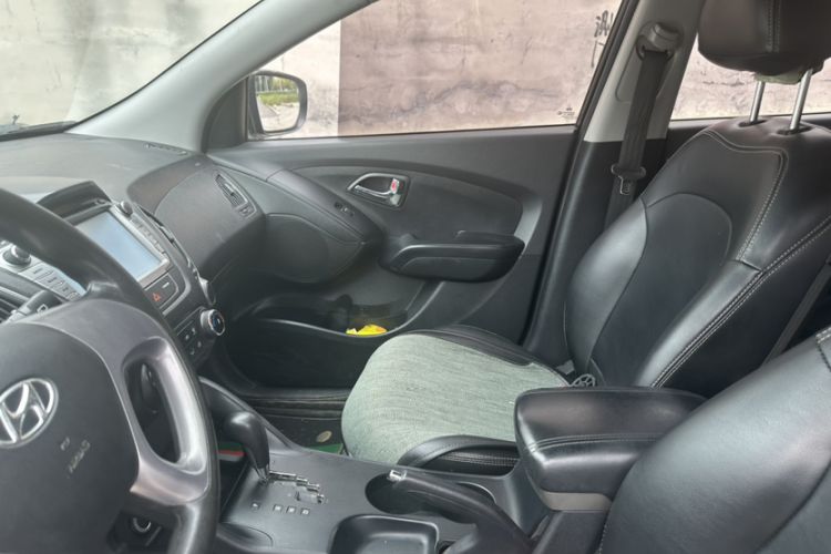 Used Hyundai ix35 2015 2.0L Automatic 2WD Comfort Edition China IV Standard
