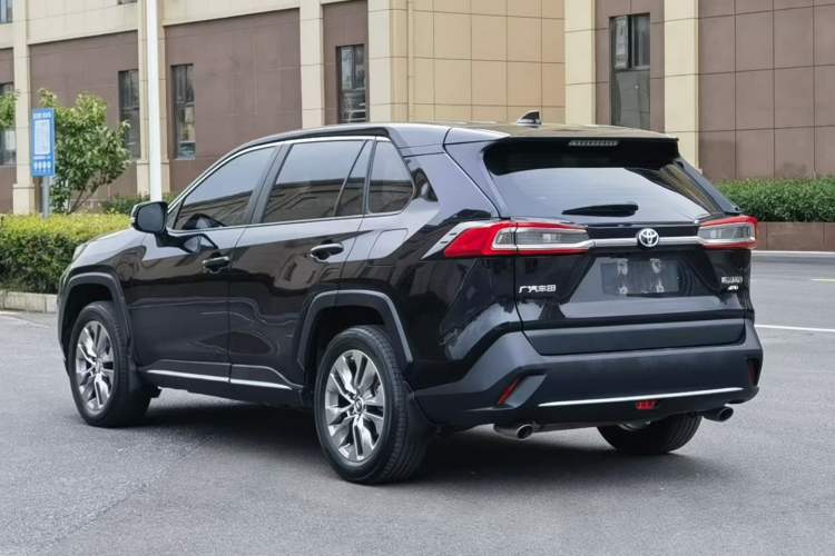 Used Toyota Wildlander 2022 2.0L CVT 4x4 Luxury PLUS Edition