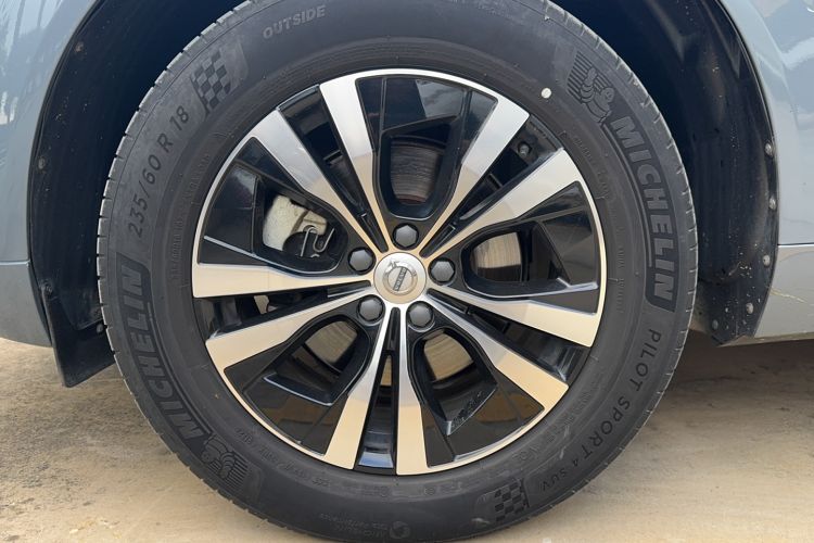 Used Volvo XC60 2023 B5 4x4 Smart Luxury Edition
